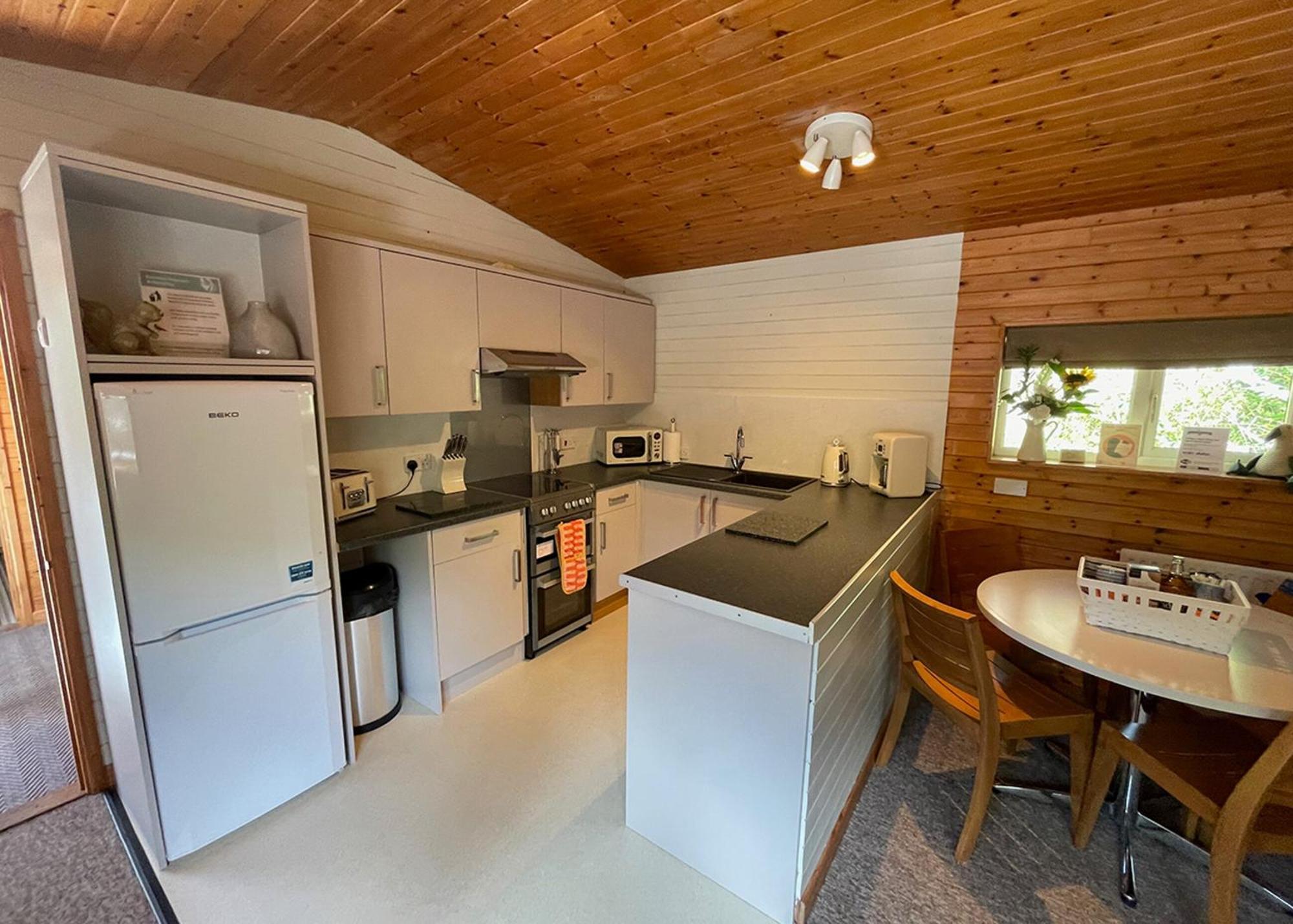Ivyleaf Combe Lodges Stratton  Eksteriør bilde