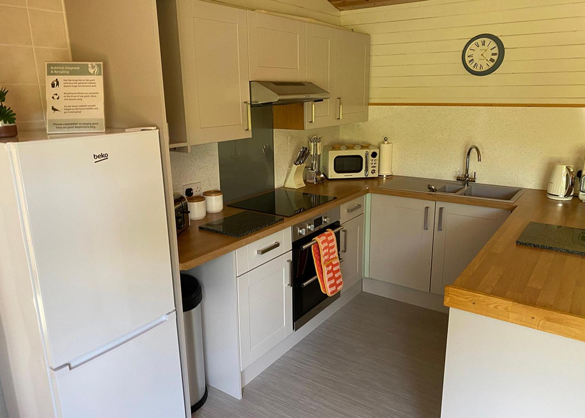 Ivyleaf Combe Lodges Stratton  Eksteriør bilde